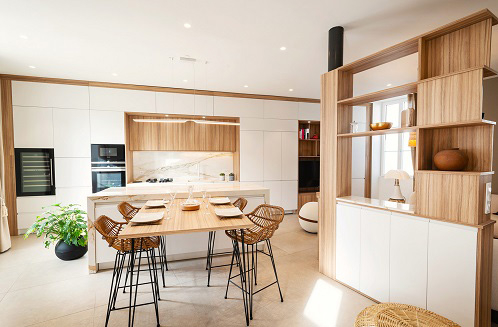 Cuisine blanche et bois