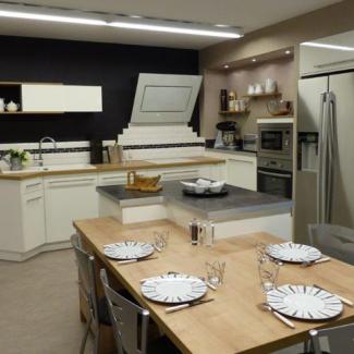 showroom-roux-sas-a-morestel.jpg